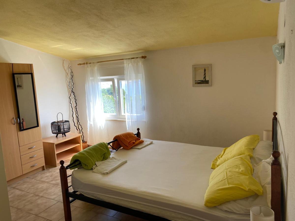 Apartmani Fijan Pag Town Esterno foto